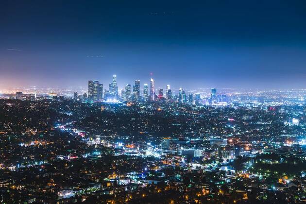 los angeles,california,usa,05-17-17: los angeles skyline at night., 14.10.2020, Copyright: xChecubusx Panthermedia28430767