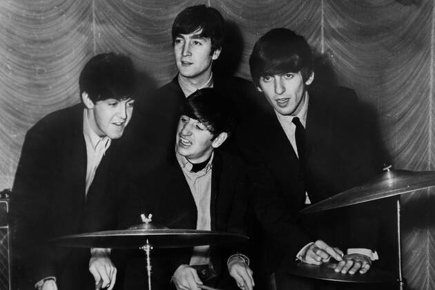 Fans of The Beatles scream during a concert in the early Sixties. Unknown, Unknown, UK, Ref:VM SHO Beatles Ringo on drums.jpg, The Beatles, fans, concert, screaming Copyright: xVarleyxMediax