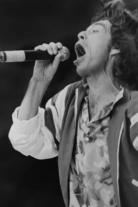 The Rolling Stones frontman Mick Jagger shows off his infamous pout during a gig at Roundhay Park, Leeds, England. , Mick Jagger Roundhay Park, Leeds, UK, Ref:VM SHO Mick Jagger singing loud.jpg, Mick Jagger, The Rolling Stones, gig, Roundhay Park, Leeds, Live at Leeds, UK Copyright: xVarleyxMediax
