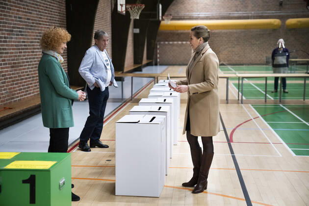 Prime Minister Mette Frederiksen S votes in Hareskov Tuesday 16 November 2021 On 16 November there are local elections and regional council elections in Denmark, Copenhagen Denmark Copyright: MartinxSylvestx cop114 spdk20211116-110544-L