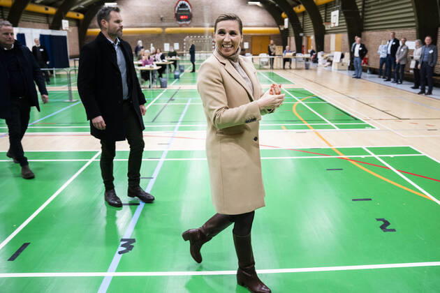 Prime Minister Mette Frederiksen S votes in Hareskov Tuesday 16 November 2021 On 16 November there are local elections and regional council elections in Denmark, Copenhagen Denmark Copyright: MartinxSylvestx cop114 spdk20211116-110755-L