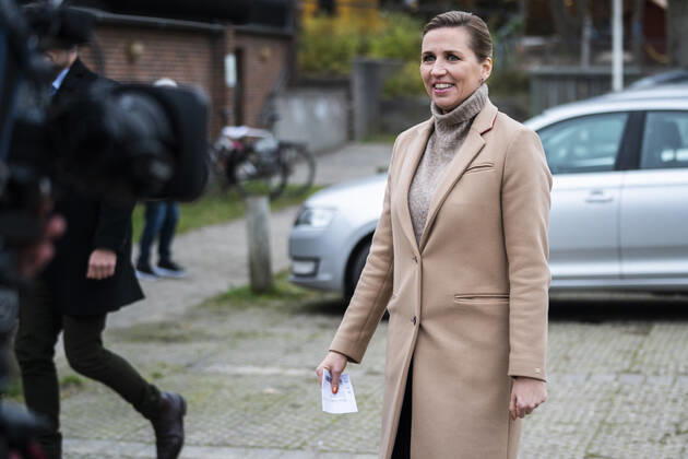 Prime Minister Mette Frederiksen S votes in Hareskov Tuesday 16 November 2021 On 16 November there are local elections and regional council elections in Denmark, Copenhagen Denmark Copyright: MartinxSylvestx cop114 spdk20211116-110815-L