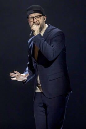 Mark Forster at the recording of the TV show MDR Sputnik presents Friends of Mark Forster at the Carl Maria von Weber Theater Bernburg, 07 12 2021 Foto:xM.xKremerx xFuturexImage