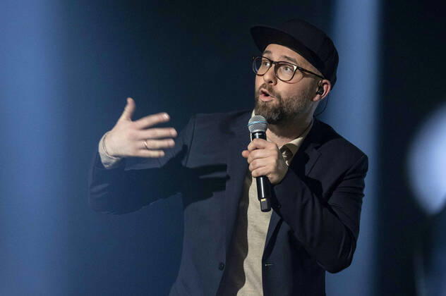 Mark Forster at the recording of the TV show MDR Sputnik presents Friends of Mark Forster at the Carl Maria von Weber Theater Bernburg, 07 12 2021 Foto:xM.xKremerx xFuturexImage
