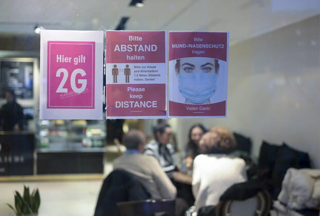DEUTSCHLAND, Hamburg, Corona Pandemie, Restaurant mit 2G Regeln geimpft oder genesen Hamburg Deutschland