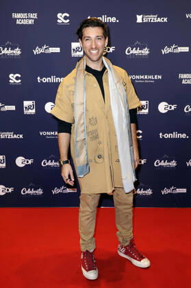 Justin Jesso in the New Years Eve show Celebrate at the Gate Welcome 2022 at the Brandenburg Gate Berlin, 31 12 2021 Foto:xS.xGabschx xFuturexImage