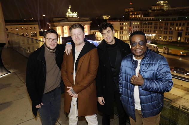 Teesy, Nico Suave, Seven and guest in the New Years Eve show Celebrate at the Gate Welcome 2022 at the Brandenburg Gate Berlin, 31 12 2021 Foto:xS.xGabschx xFuturexImage