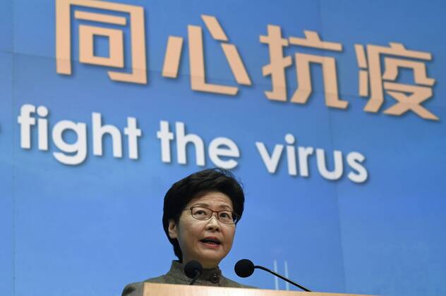 Coronavirus in Hongkong, Carrie Lam Pressekonferenz HONG KONG, CHINA - JANUARY 11: Hong Kong Chief Executive Carrie Lam Cheng Yuet-ngor speaks on the vaccination service to the media before a meeting on January 11, 2022 in Hong Kong, China. Hong Kong will set up more COVID-19 vaccination sites in late January. Copyright: xVCGx CFP111364563230