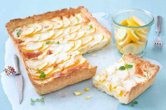  Sliced zucchini tart., 25.09.2021, Copyright: xrainbow33x Panthermedia23466646
