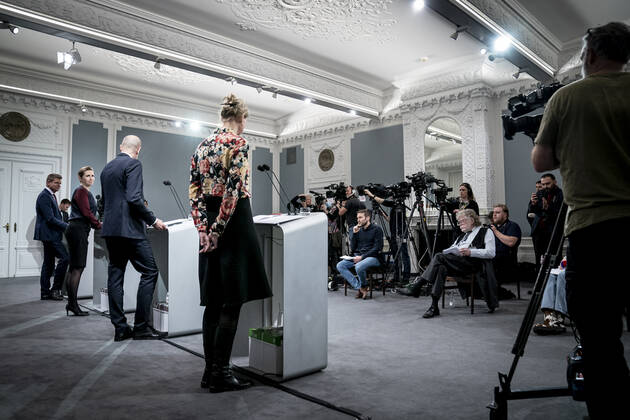Prime Minister Mette Frederiksen S, Minister of Health Magnus Heunicke S, academic director of the Statens Serum Institut Tyra Grove Krause and director of the National Board of Health Soeren Brostroem during a press conference on the corona situation in the Mirror Room in the Prime Ministers Office, Wednesday 26 January 2022, Copenhagen Denmark  Copyright: RitzauxScanpix MadsxClausxRasmussenx cop104 spdk20220126-212845-L
