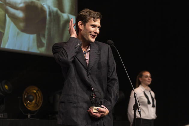 Simon Bennebjerg wins AArets male lead role for the Pact The ROBERT prizes will be awarded to Camilla Bendix at the Tivoli Hotel Congress Center on Saturday 5 February 2022, Copenhagen Denmark  Copyright: ClausxBechx Cop102 spdk20220205-212554-L