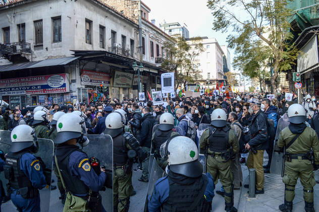 Greece: Protest against migrant pushbacks and border violence in Athens Police block the path of protesters who rally against Greece’s pushbacks of migrants and refugees at the border with Turkey. The protest comes after Turkey has accused Greek border guards of illegally pushing the migrants back, while Athens has rejected the claims. Athens Greece Copyright: DimitrisxAspiotis