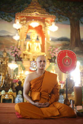 February 10, 2022, Bangkok, Thailand: Famous Indian actor Gagan Malik was ordained today ordination as a Buddhist monk at Wat That Thong.in Bangkok. .Indian actor Gagan Malik, won the Best Actor Award in the World Buddhist Film Festival organised by the United Nations for his role as Lord Buddha in Sri Siddhartha Gauthama. Bangkok Thailand - ZUMAs197 20220210_zaa_s197_067 Copyright: xAdisornxChabsungnoenx