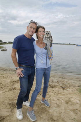 Gerit Kling with Husband Tungsten Becker and Tawny Owl Paulchen Reiter Break at Nepperminer fish palace Usedom Cross Country traditional Schleppjagd on 7 September 2019 at Usedom Copyright: x