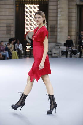 Stefanie Giesinger Le DÃ fil L™OrÃ Al Paris L™OrÃ Al Fashion show at Frame the Paris Fashion Week on 28 September 2019 at Monnaie de Paris France Copyright: xVISTAPRESSx xG.xChlebarov