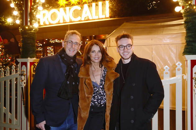 Gerit Kling with Husband Tungsten Becker and Son Leon 16 Original Roncalli Christmas Circus on 19 December 2019 at Tempodrom in Berlin Copyright: xVISTAPRESSx xG.xChlebarov