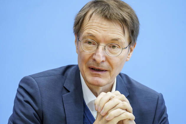 News Themen der Woche KW07 News Bilder des Tages Bundespressekonferenz in Berlin - Aktuelle Corona-Lage und -Maßnahmen - Prof. Dr. Karl Lauterbach, Bundesminister für Gesundheit -;Bundespressekonferenz in Berlin - Aktuelle Corona-Lage und -Maßnahmen - Prof. Dr. Karl Lauterbach, Bundesminister für Gesundheit -, Berlin Berlin Deutschland Haus der Bundespressekonferenz