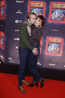 Isabell Horn with Friend Jens Ackermann Premiere from Game with the Time on 19 November 2017 at Friedrichstadt Palace in Berlin Copyright: x