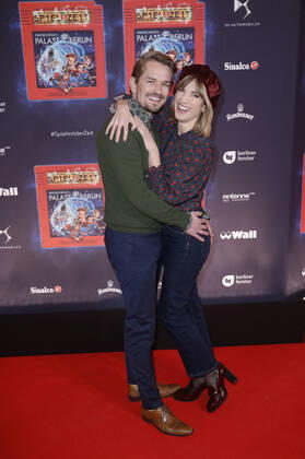 Isabell Horn with Friend Jens Ackermann Premiere from Game with the Time on 19 November 2017 at Friedrichstadt Palace in Berlin Copyright: x