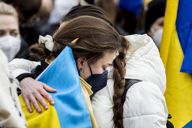 Demonstration for solidarity with Ukraine, taken in front of the Federal Chancellery in Berlin, 24 02 2022 The demonstration takes place because of the invasion of Russian soldiers into Ukraine Berlin Germany Copyright: xFlorianxGaertner photothek.dex