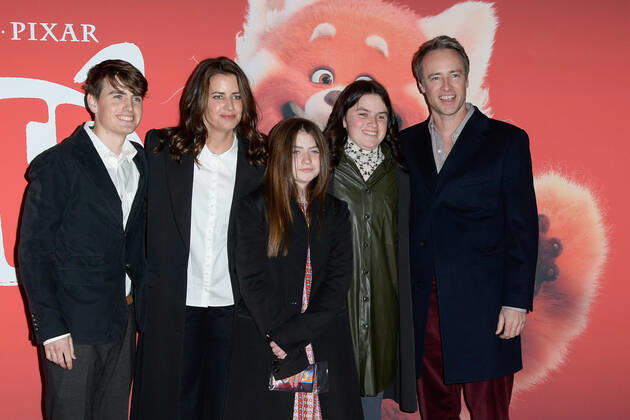 February 25, 2022, Rome, Italy: Lindsey Collins (L2) and family attend at the red carpet of Disney movie Red at The Space Cinema Moderno. Rome Italy - ZUMAs197 20220225_zaa_s197_536 Copyright: xMarioxCartellix