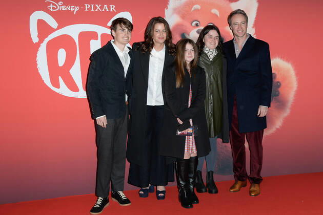 February 25, 2022, Rome, Italy: Lindsey Collins (L2) and family attend at the red carpet of Disney movie Red at The Space Cinema Moderno. Rome Italy - ZUMAs197 20220225_zaa_s197_538 Copyright: xMarioxCartellix