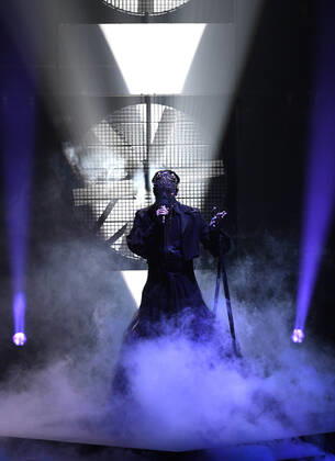 EUROVISION AUSTRALIA FINAL, Sheldon Riley is seen performing the song Not The Same during the Eurovision Australia Decides 2022 final at the Gold Coast Convention and Exhibition Centre on the Gold Coast, Saturday, February 26, 2022. ( NO ARCHIVING, EDITORIAL USE ONLY, NO USE IN BOOKS WITHOUT CONSENT GOLD COAST QLD AUSTRALIA  Copyright: xDARRENxENGLANDx 20220226001628333124