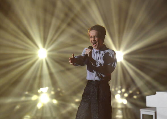 EUROVISION AUSTRALIA FINAL, Jude York is seen performing the song I Won t Need to Dream during the Eurovision Australia Decides 2022 final at the Gold Coast Convention and Exhibition Centre on the Gold Coast, Saturday, February 26, 2022. ( NO ARCHIVING, EDITORIAL USE ONLY, NO USE IN BOOKS WITHOUT CONSENT GOLD COAST QLD AUSTRALIA Copyright: xDARRENxENGLANDx 20220226001628338806