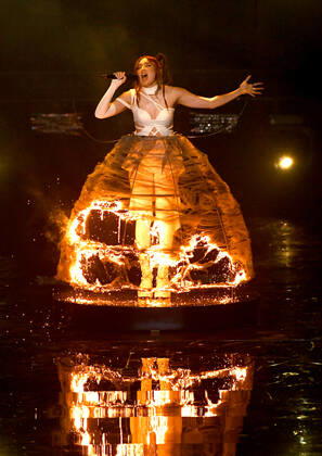 EUROVISION AUSTRALIA FINAL, Jaguar Jonze is seen performing the song Little Fires during the Eurovision Australia Decides 2022 final at the Gold Coast Convention and Exhibition Centre on the Gold Coast, Saturday, February 26, 2022. ( NO ARCHIVING, EDITORIAL USE ONLY, NO USE IN BOOKS WITHOUT CONSENT GOLD COAST QLD AUSTRALIA  Copyright: xDARRENxENGLANDx 20220226001628341858