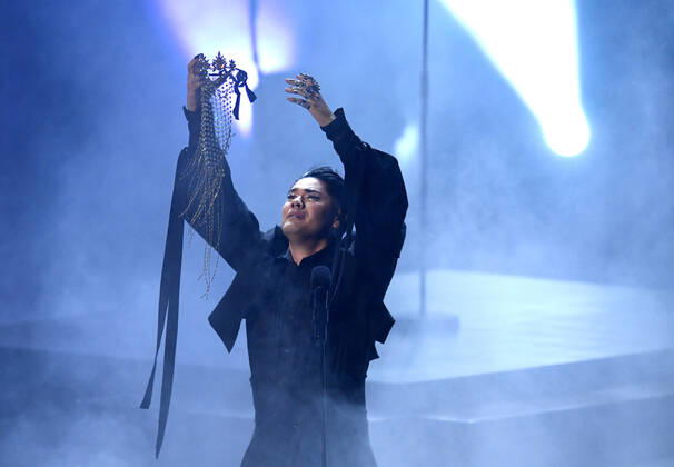 EUROVISION AUSTRALIA FINAL, Sheldon Riley is seen performing the song Not The Same during the Eurovision Australia Decides 2022 final at the Gold Coast Convention and Exhibition Centre on the Gold Coast, Saturday, February 26, 2022. Sheldon Riley has been named as the winner of Eurovision Australia Decides 2022. ( NO ARCHIVING, EDITORIAL USE ONLY, NO USE IN BOOKS WITHOUT CONSENT GOLD COAST QLD AUSTRALIA Copyright: xDARRENxENGLANDx 20220227001628359120