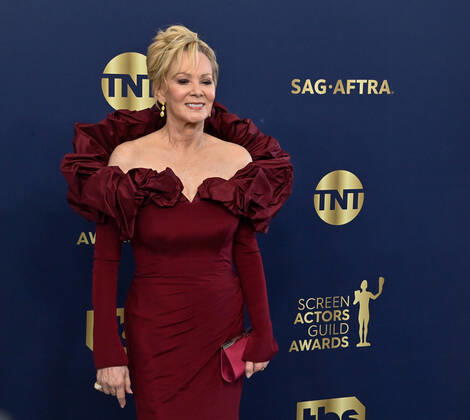 Jean Smart attends the 28th annual SAG Awards held at The Barker Hangar in Santa Monica, California on Sunday, February 27, 2022. The Screen Actors Guild Awards was broadcast live on TNT and TBS.  LAP20220227488 JIMxRUYMEN