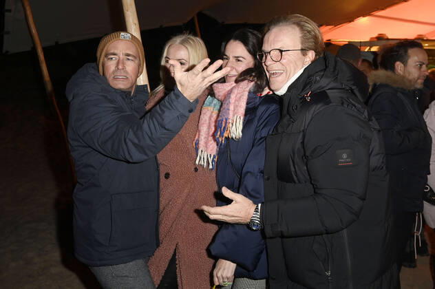 Jan Sosniok, Gesine Lippert, Nadine Möllers and Wolfgang Lippert at the Official Opening of the Baltic Lights 2022 with Torch Relay at the Alex Strandbar Heringsdorf, 04 03 2022 Foto:xF.xKernx xFuturexImage