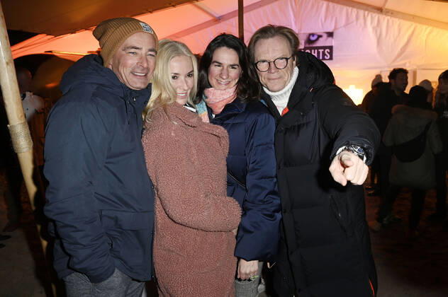 Jan Sosniok, Gesine Lippert, Nadine Möllers and Wolfgang Lippert at the Official Opening of the Baltic Lights 2022 with Torch Relay at the Alex Strandbar Heringsdorf, 04 03 2022 Foto:xF.xKernx xFuturexImage
