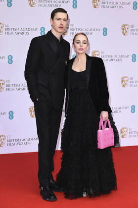 Harris Dickinson and Rose Gray at the BAFTA Film Awards 2022 75th British Academy Film Awards at the Royal Albert Hall London, 13 03 2022. Foto:xS.xVasx xFuturexImage