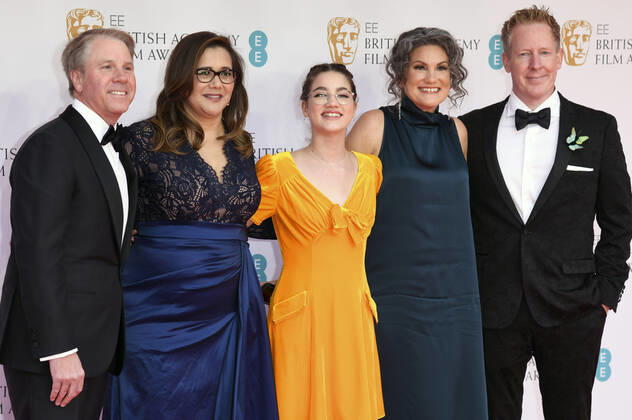 Clark Spencer, Yvet Merino, Jared Bush and guests at the BAFTA Film Awards 2022 75th British Academy Film Awards at the Royal Albert Hall London, 13 03 2022. Foto:xS.xVasx xFuturexImage