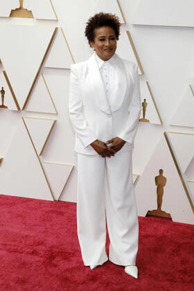 March 27, 2022, Los Angeles, CA, USA: LOS ANGELES - MAR 27: Wanda Sykes at the 94th Academy Awards at Dolby Theater on March 27, 2022 in Los Angeles, CA Los Angeles USA - ZUMAnc22 20220327_zaa_nc22_331 Copyright: xKathyxHutchinsx