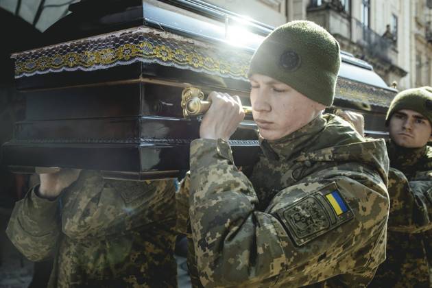 Funeral of Oleg Yashchishin, Kirilo Vishivaniy, Sergey Melnik and Rostislav Romanchuk in the Jesuit Church of St Peter and Paul, the four officers were killed in a Russian missile attack two days earlier in a military camp near the border with Poland in Yavoriv, at least 35 people died, Lviv, Ukraine, Europe Copyright: imageBROKER FlorianxBachmeier iblfba08195341