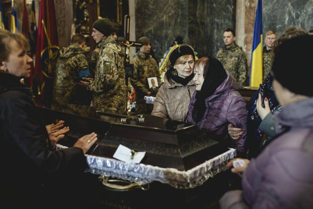 Funeral of Oleg Yashchishin, Kirilo Vishivaniy, Sergey Melnik and Rostislav Romanchuk in the Jesuit Church of St Peter and Paul, the four officers were killed in a Russian missile attack two days earlier in a military camp near the border with Poland in Yavoriv, at least 35 people died, Lviv, Ukraine, Europe Copyright: imageBROKER FlorianxBachmeier iblfba08195342