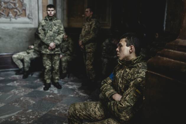 Funeral of Oleg Yashchishin, Kirilo Vishivaniy, Sergey Melnik and Rostislav Romanchuk in the Jesuit Church of St Peter and Paul, the four officers were killed in a Russian missile attack two days earlier in a military camp near the border with Poland in Yavoriv, at least 35 people died, Lviv, Ukraine, Europe Copyright: imageBROKER/FlorianxBachmeier iblfba08195361