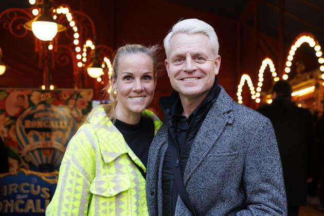 Presenter Guido Cantz and wife Kerstin Ricker arrive at the Cologne premiere of Circus Theater Roncalli at Neumarkt Cologne, 07 04 2022 NRW Germany Copyright: xChristophxHardtx