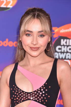 SANTA MONICA, CA - APRIL 9: Sabrina Carpenter at the 2022 Nickelodeon Kids Choice Awards at the Barker Hangar in Santa Monica, California on April 9, 2022. Copyright: xJeffreyxMayer JTMPhotosx