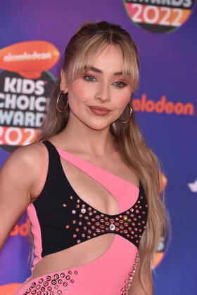 SANTA MONICA, CA - APRIL 9: Sabrina Carpenter at the 2022 Nickelodeon Kids Choice Awards at the Barker Hangar in Santa Monica, California on April 9, 2022. Copyright: xJeffreyxMayer JTMPhotosx