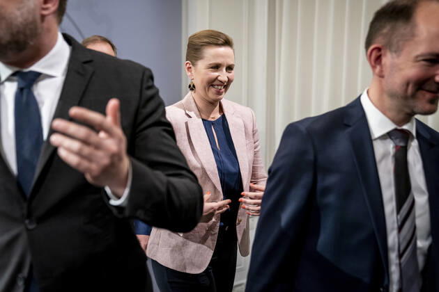 Prime Minister Mette Frederiksen S after press conference on the governments reform proposal Denmark can do more II in the Mirror Hall in the Prime Ministers Office on Tuesday 19 April 2022 The proposal is about how Denmark can accelerate the green transition and become independent of Russian gas faster, Copenhagen Denmark Copyright: RitzauxScanpix MadsxClausxRasmussenx COP10604 spdk20220419-113414-L