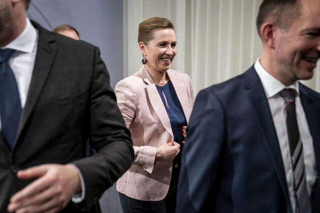 Prime Minister Mette Frederiksen S after press conference on the governments reform proposal Denmark can do more II in the Mirror Hall in the Prime Ministers Office on Tuesday 19 April 2022 The proposal is about how Denmark can accelerate the green transition and become independent of Russian gas faster, Copenhagen Denmark Copyright: RitzauxScanpix MadsxClausxRasmussenx COP10604 spdk20220419-113419-L