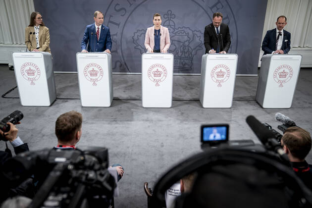 Prime Minister Mette Frederiksen S, Minister of Finance Nicolai Wammen S, Minister of Taxation Jeppe Bruus S, Minister of Climate and Energy Dan Joergensen S and Minister of the Environment Lea Wermelin S during a press conference on the governments reform proposal Denmark can Copyright: RitzauxScanpix MadsxClausxRasmussenx COP10604 spdk20220419-115217-L