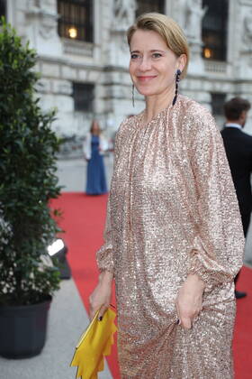 Romy Gala 2022 Vienna, 23 04 2022 Caroline PETERS with husband