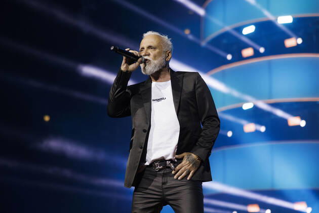 Singer Nino de Angelo at the big Schlagerfest XXL in the Lanxess Arena Cologne, 23 04 2022 NRW Germany Copyright: xChristophxHardtx