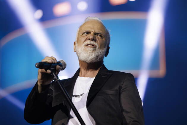 Singer Nino de Angelo at the big Schlagerfest XXL in the Lanxess Arena Cologne, 23 04 2022 NRW Germany Copyright: xChristophxHardtx