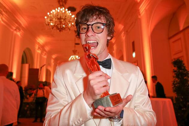 23 04 2022, Vienna Hofburg, ROMY Film u TV Prize, Gala award ceremony of the television prize of ORF u KURIER in the picture Julian Waldner, with d Award, ROMY Film u TV Prize