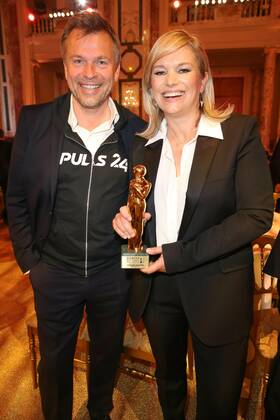 23 04 2022, Vienna Hofburg, ROMY Film u TV Prize, Gala award ceremony of the television prize of ORF u KURIER in the picture Markus Breitenecker, Corinna Milborn, with d Award, ROMY Film u TV Prize